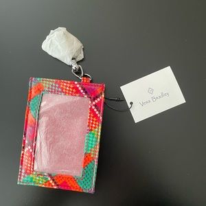 Vera Bradley Retractable Lanyard ID Case. NWT